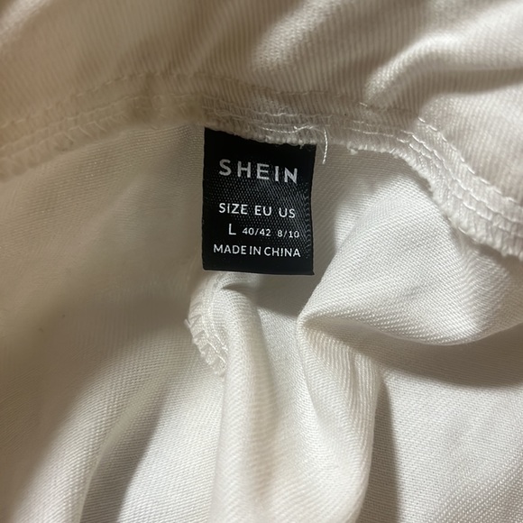 Wide Leg High Rise Painted Design Jeans - Picture 9 of 11